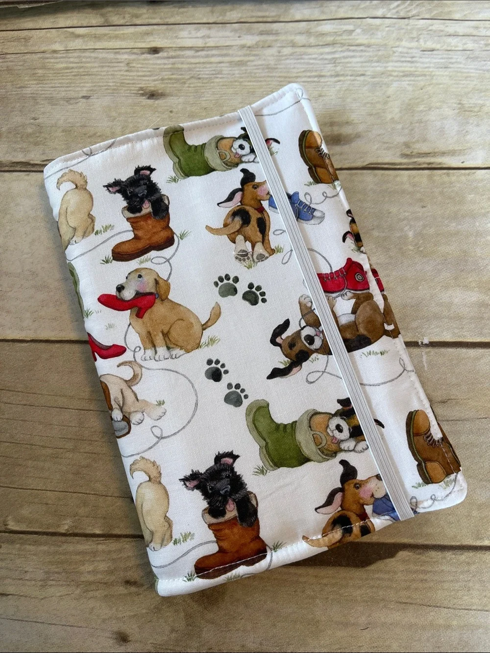 Art Portfolio: Kids Travel Colored Pencil Set - Gift for Artists Playful Pups - Picture 5 of 11